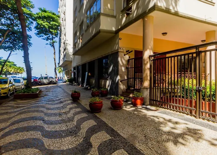 Chegou O Pe Na Areia Em Plena Praia De Copacabana, Incrivel Apto De 2 E 3 Quartos, Tudo Novo E Decorado, 50M Da Praia, Com Cozinha E Lavanderia Completos