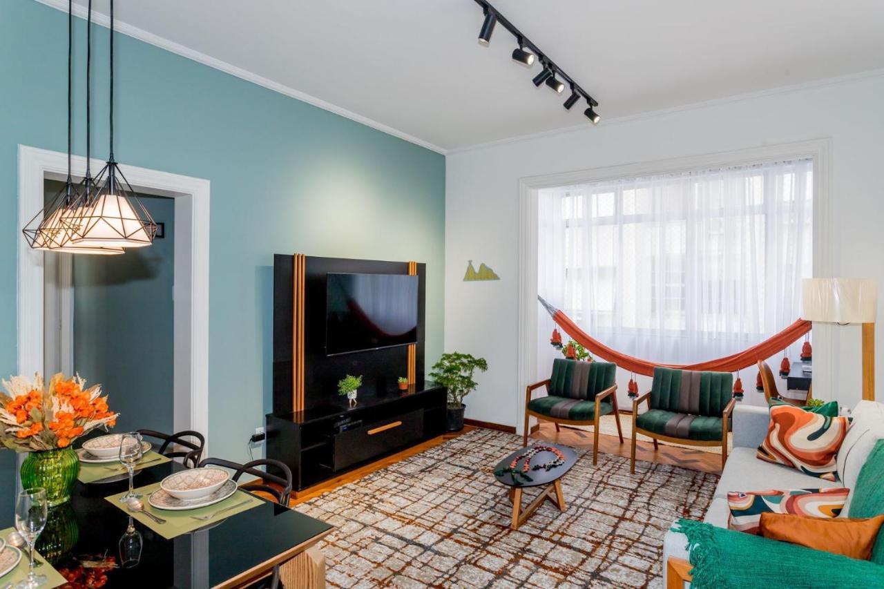 Apartment Copacabana Oasis: Stylish 2-3 Bedroom Steps From